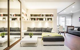 Bpr Garay Suite With Rooftop Terrace & A/C