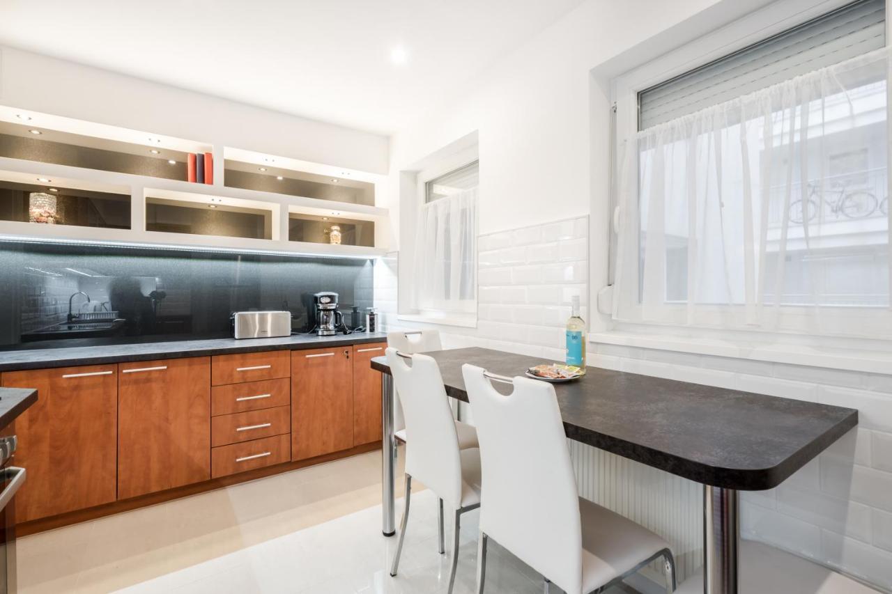 Bpr Garay Suite With Rooftop Terrace & A/C Boedapest Buitenkant foto