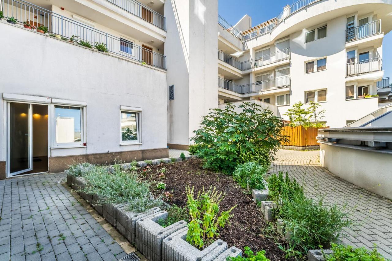 Bpr Garay Suite With Rooftop Terrace & A/C Boedapest Buitenkant foto