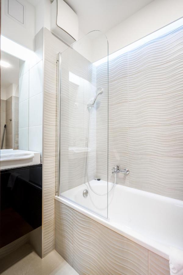 Bpr Garay Suite With Rooftop Terrace & A/C Boedapest Buitenkant foto